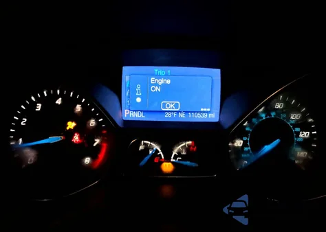 2013 Ford Focus Se из США, поврежденный, VIN 1FADP3F2XDL373810